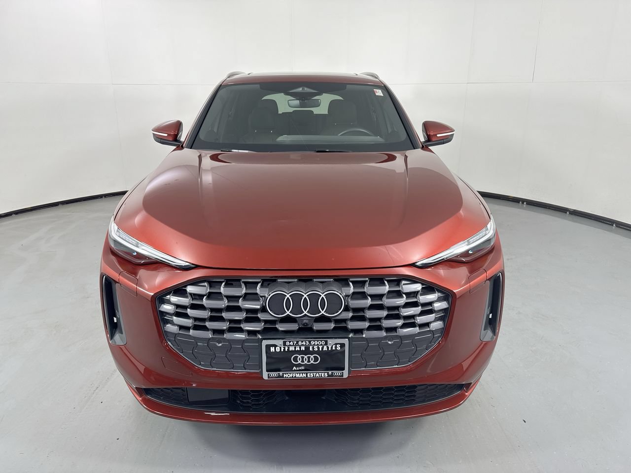 Used 2025 Audi Q5 Premium Plus w/ Premium Plus AWD/4WD image 4