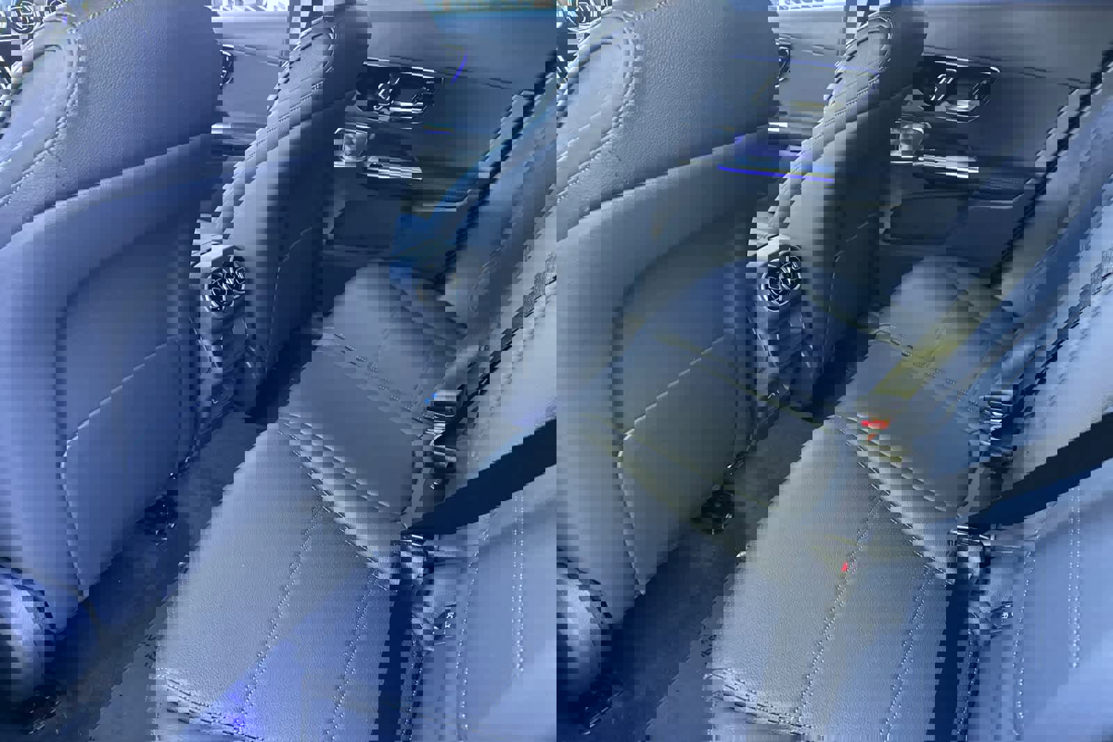 New 2026 Mercedes-Benz GLC 300 4MATIC image 11