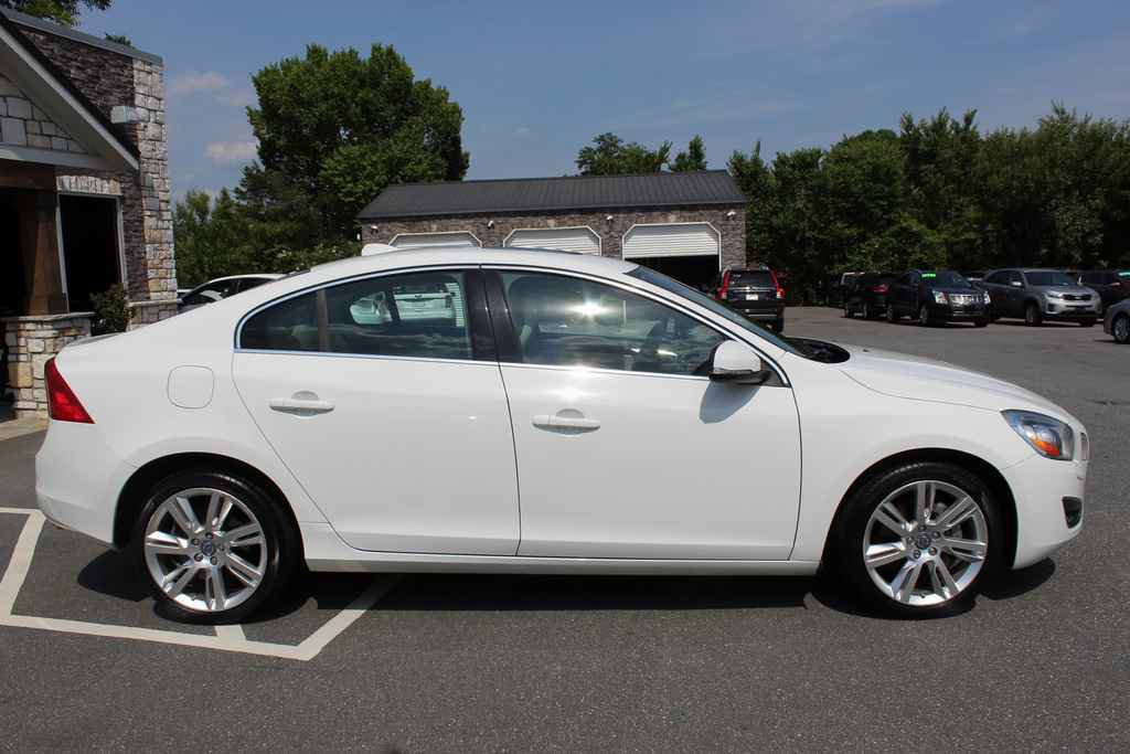Used 2013 Volvo S60 T6 AWD/4WD image 4