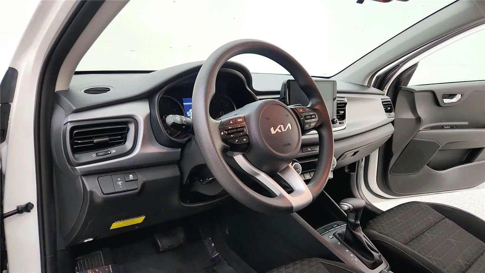 Used 2023 Kia Rio S w/ Technology Package image 22