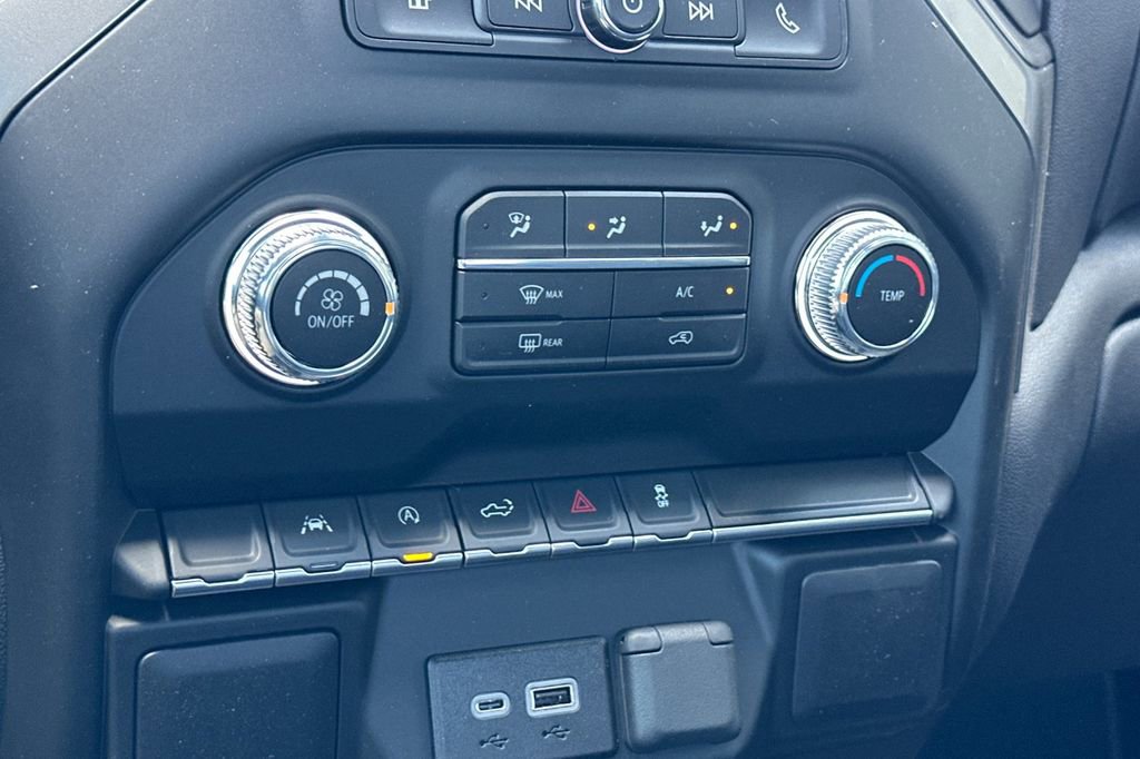 New 2026 GMC Sierra 1500 Pro AWD/4WD image 17