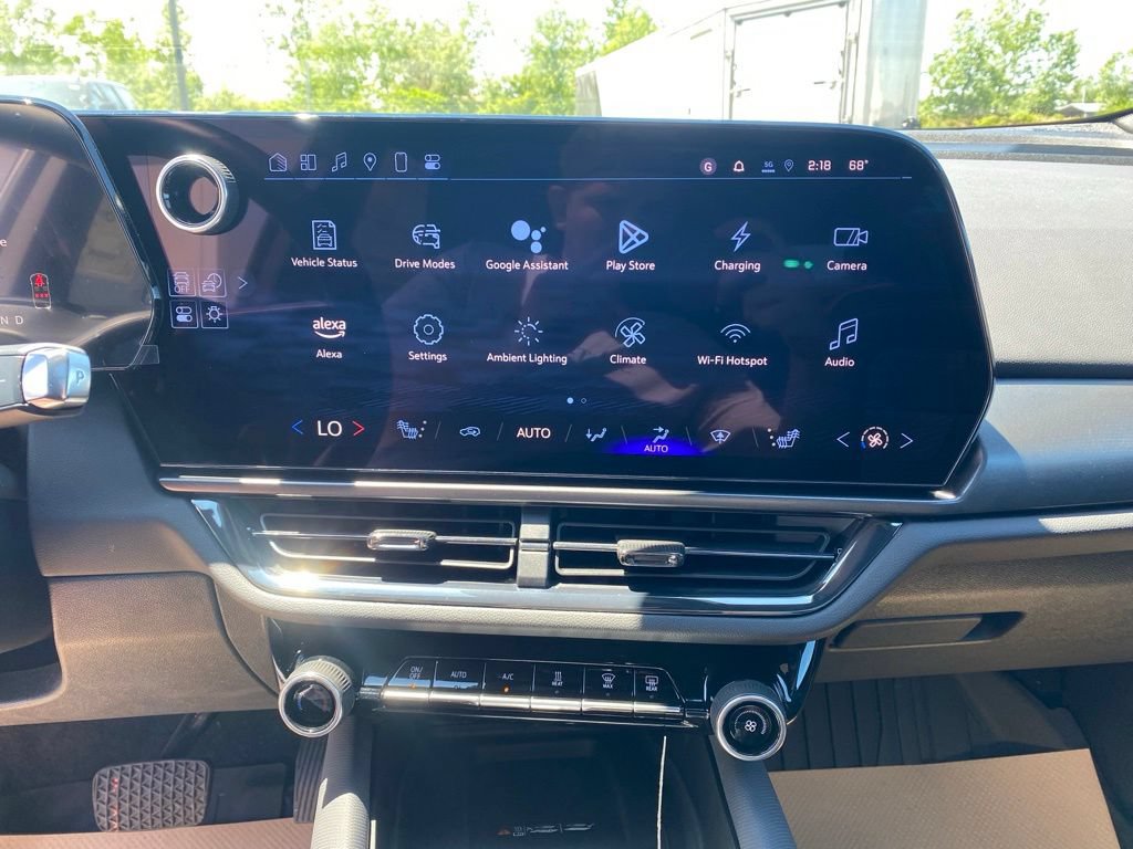 New 2025 Chevrolet Equinox EV RS FWD image 17