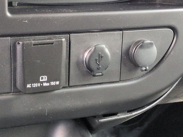 Used 2019 Chevrolet Express 2500 RWD image 22