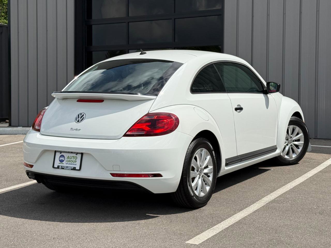 Used 2017 Volkswagen Beetle 1.8T S FWD image 5
