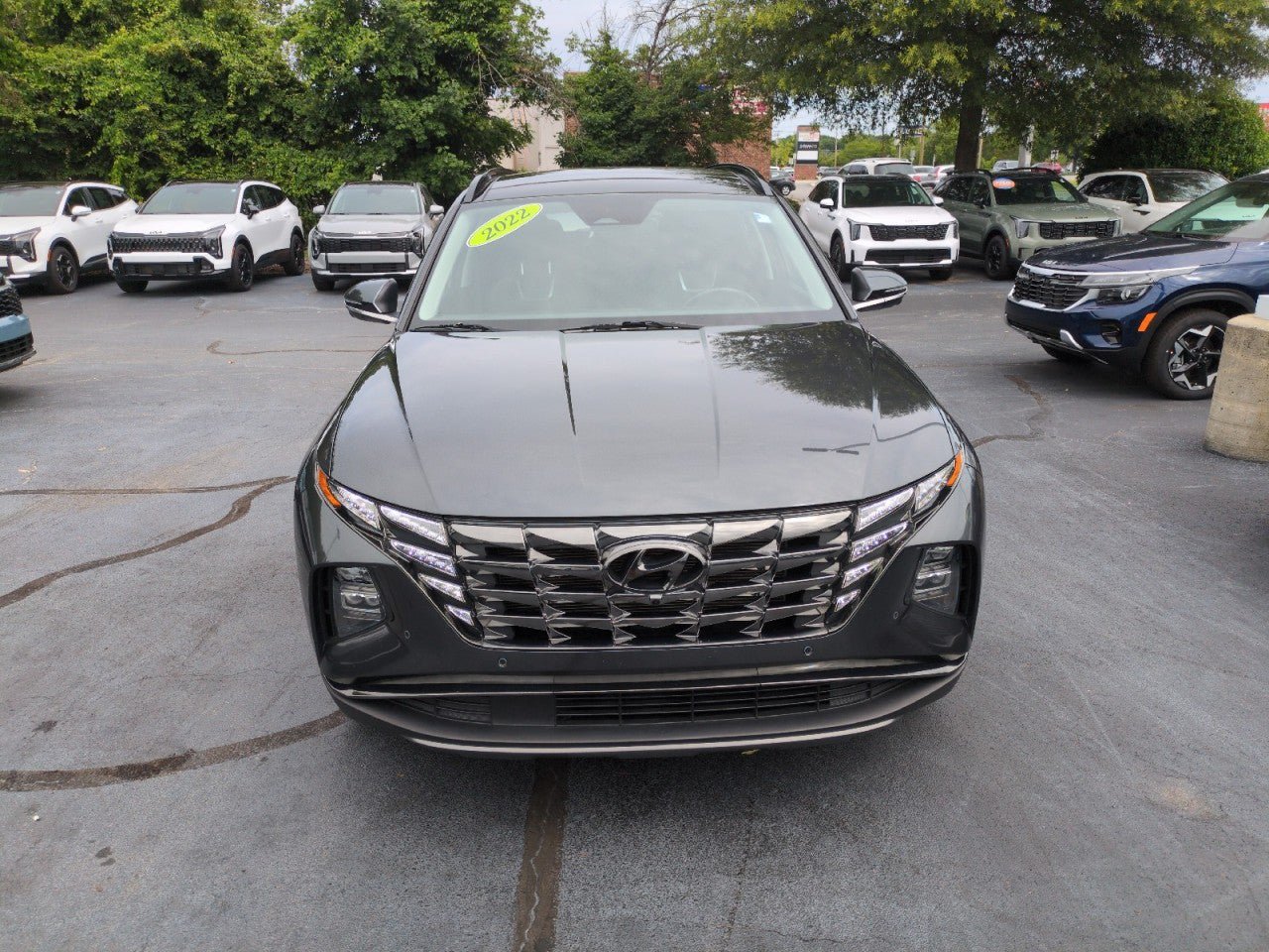 Used 2022 Hyundai Tucson Limited FWD image 2