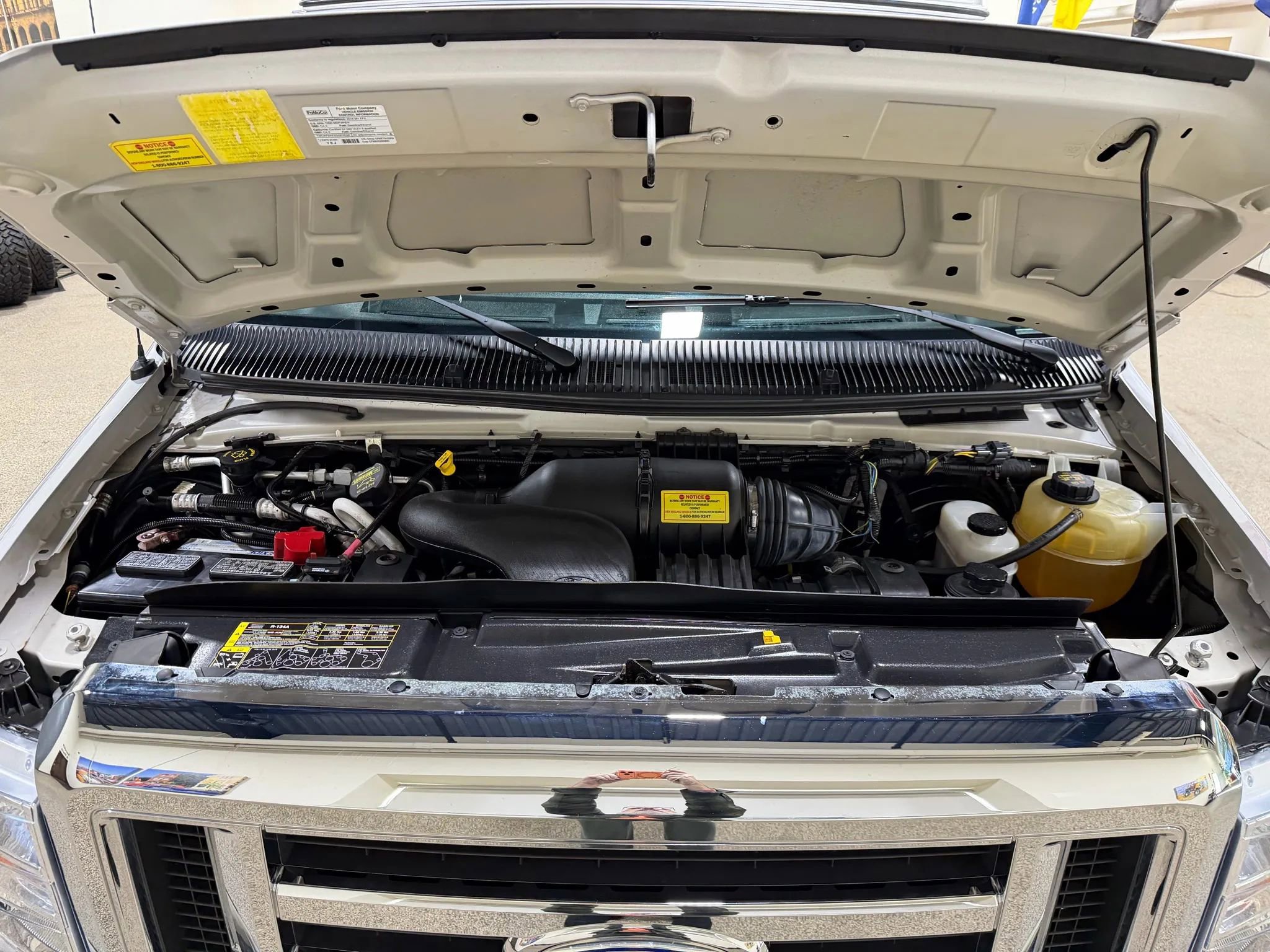 Used 2014 Ford E-250 and Econoline 250 Extended w/ Power Group image 56