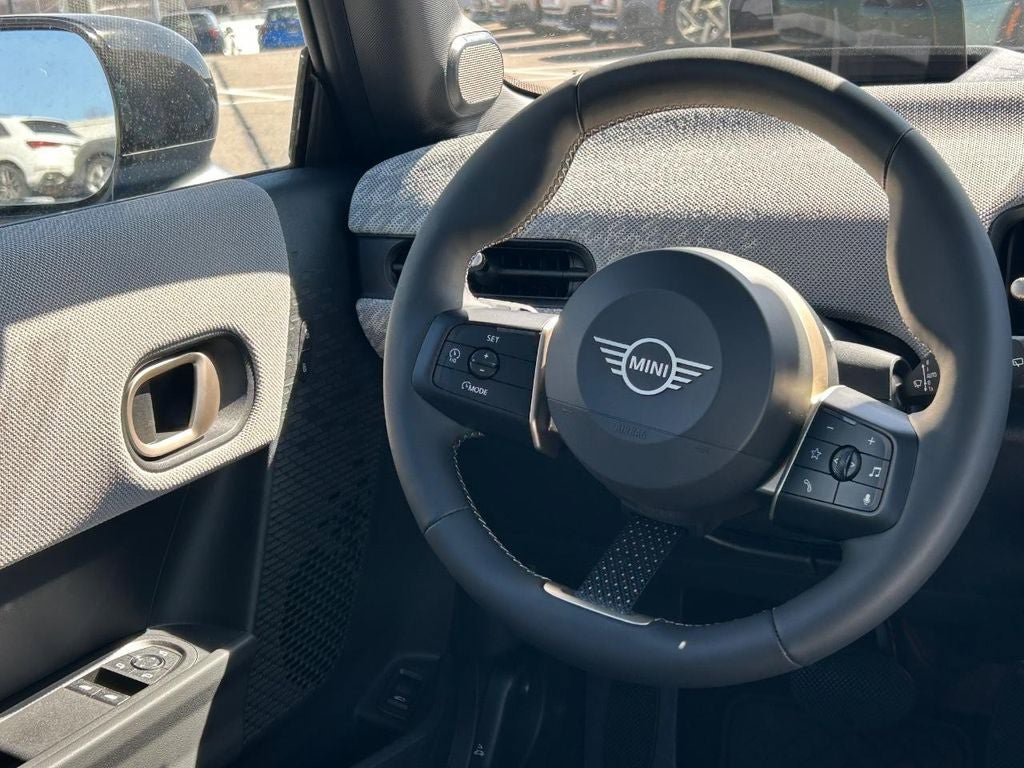 Used 2025 MINI Cooper S FWD image 8