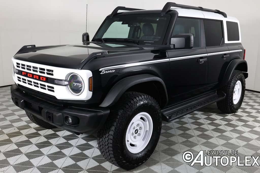 Used 2025 Ford Bronco Heritage Edition AWD/4WD image 9