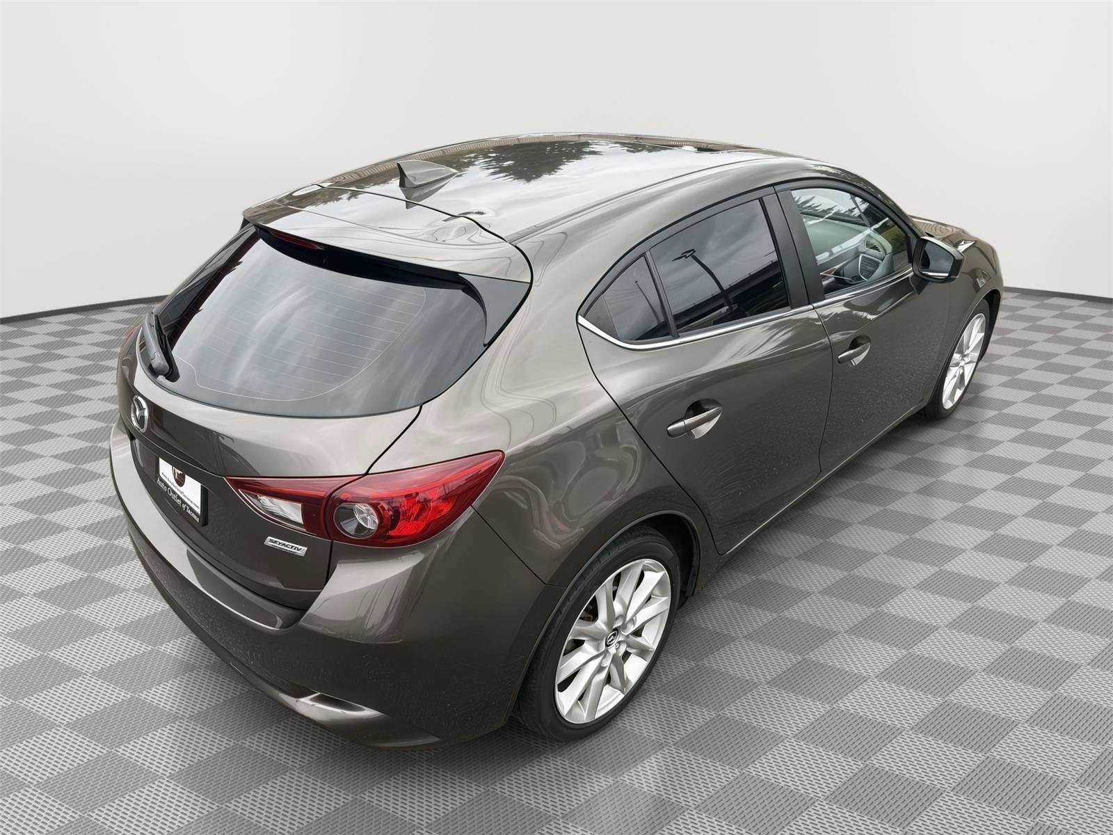 Used 2017 MAZDA MAZDA3 Grand Touring image 8
