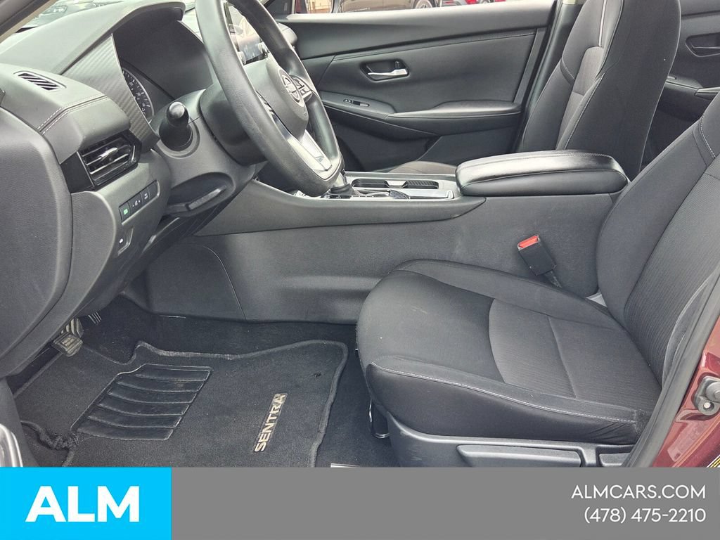 Used 2024 Nissan Sentra SV FWD image 5