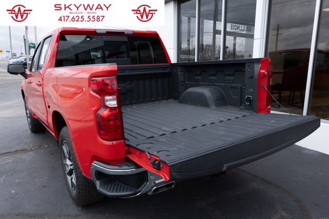 Used 2025 Chevrolet Silverado 1500 LT image 13