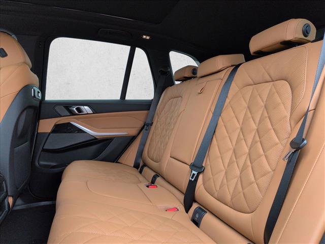 Used 2026 BMW X5 xDrive50e w/ M Sport Package AWD/4WD image 16