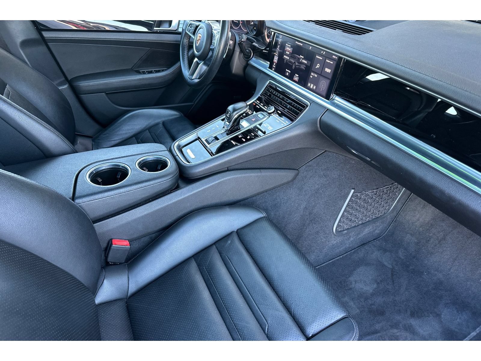 Used 2019 Porsche Panamera 4 AWD/4WD image 16