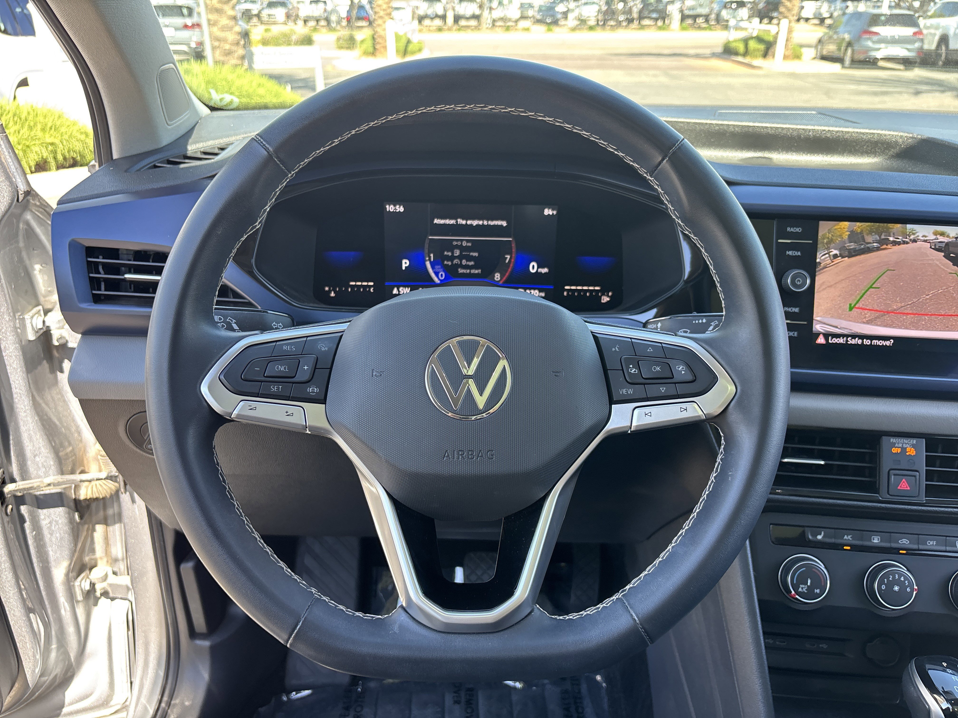 Certified 2022 Volkswagen Taos SE w/ Panoramic Sunroof Package image 25