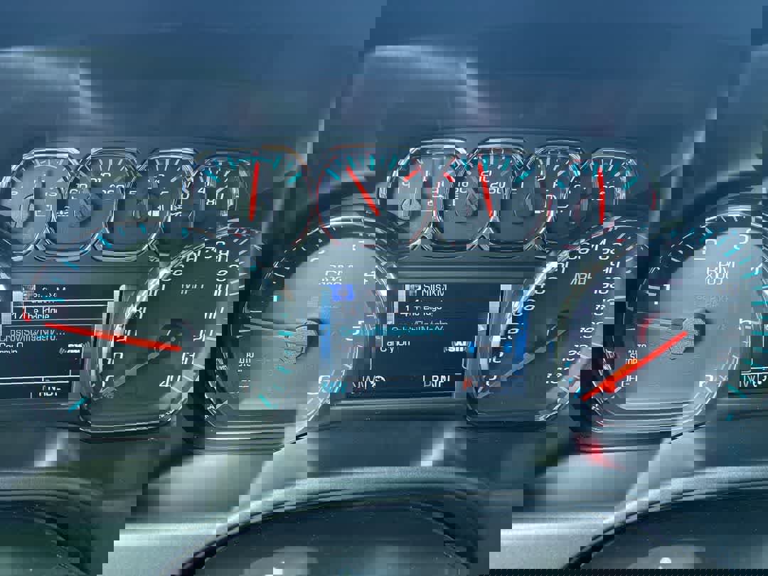 Used 2018 Chevrolet Silverado 1500 LT w/ LT Eassist Package image 15