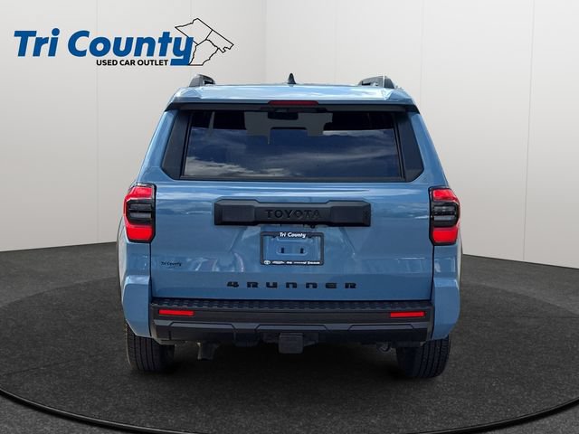 Certified 2026 Toyota 4Runner SR5 AWD/4WD image 7