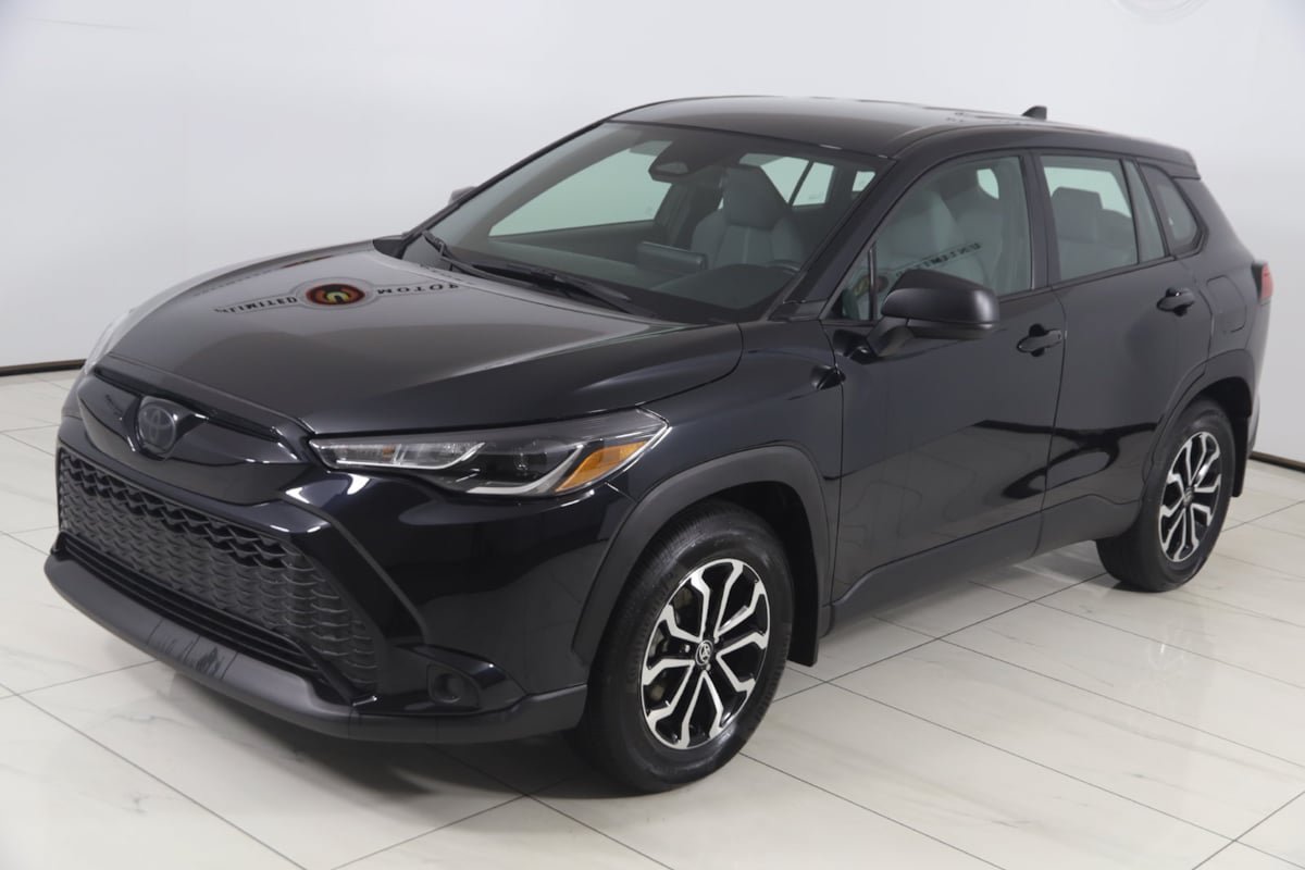 Used 2025 Toyota Corolla Cross AWD Hybrid image 18