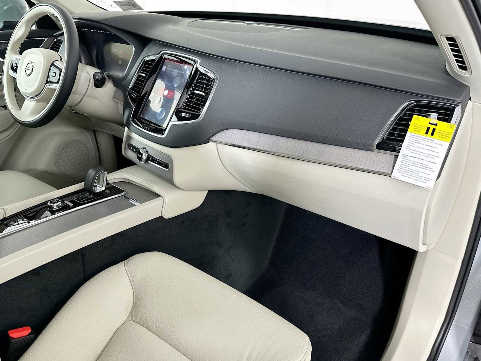 Used 2025 Volvo XC90 T8 Plus w/ Protection Package Premier image 26