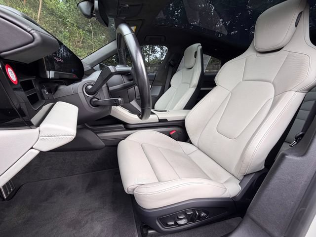 Used 2021 Porsche Taycan Turbo AWD/4WD image 20