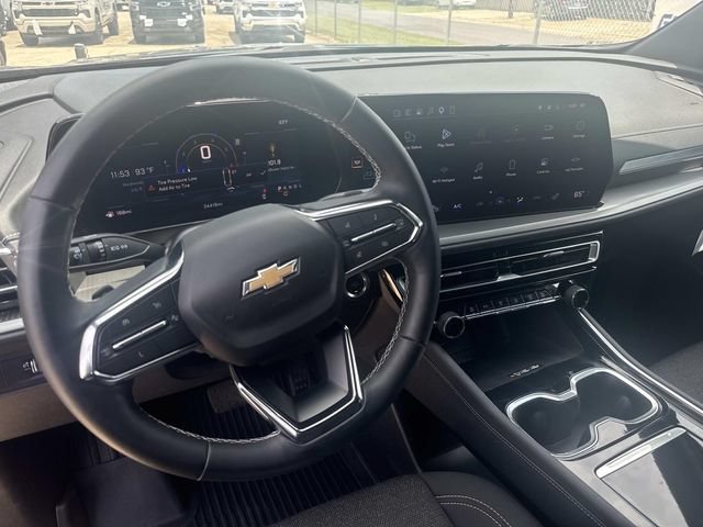 Used 2024 Chevrolet Traverse LT w/ LPO, Floor Liner Package FWD image 31