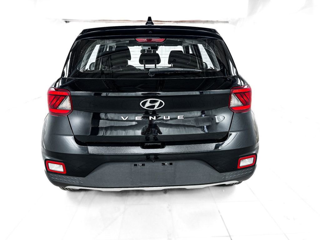 Used 2020 Hyundai Venue SE image 5