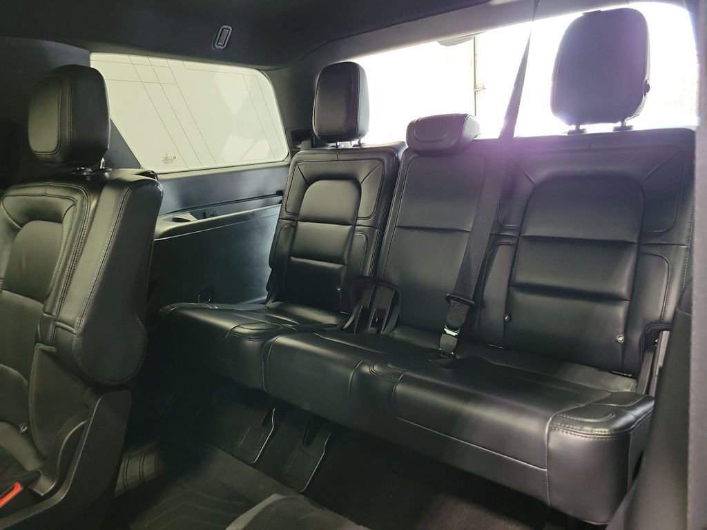 Used 2022 Lincoln Navigator Reserve image 33