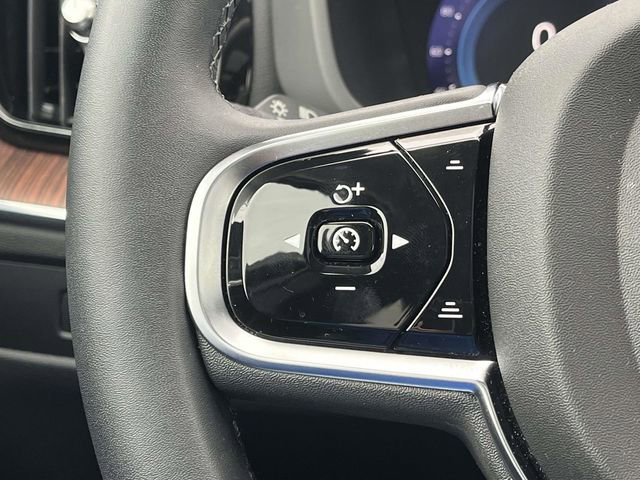 Used 2024 Volvo XC60 B5 Plus w/ Protection Package Premier image 26