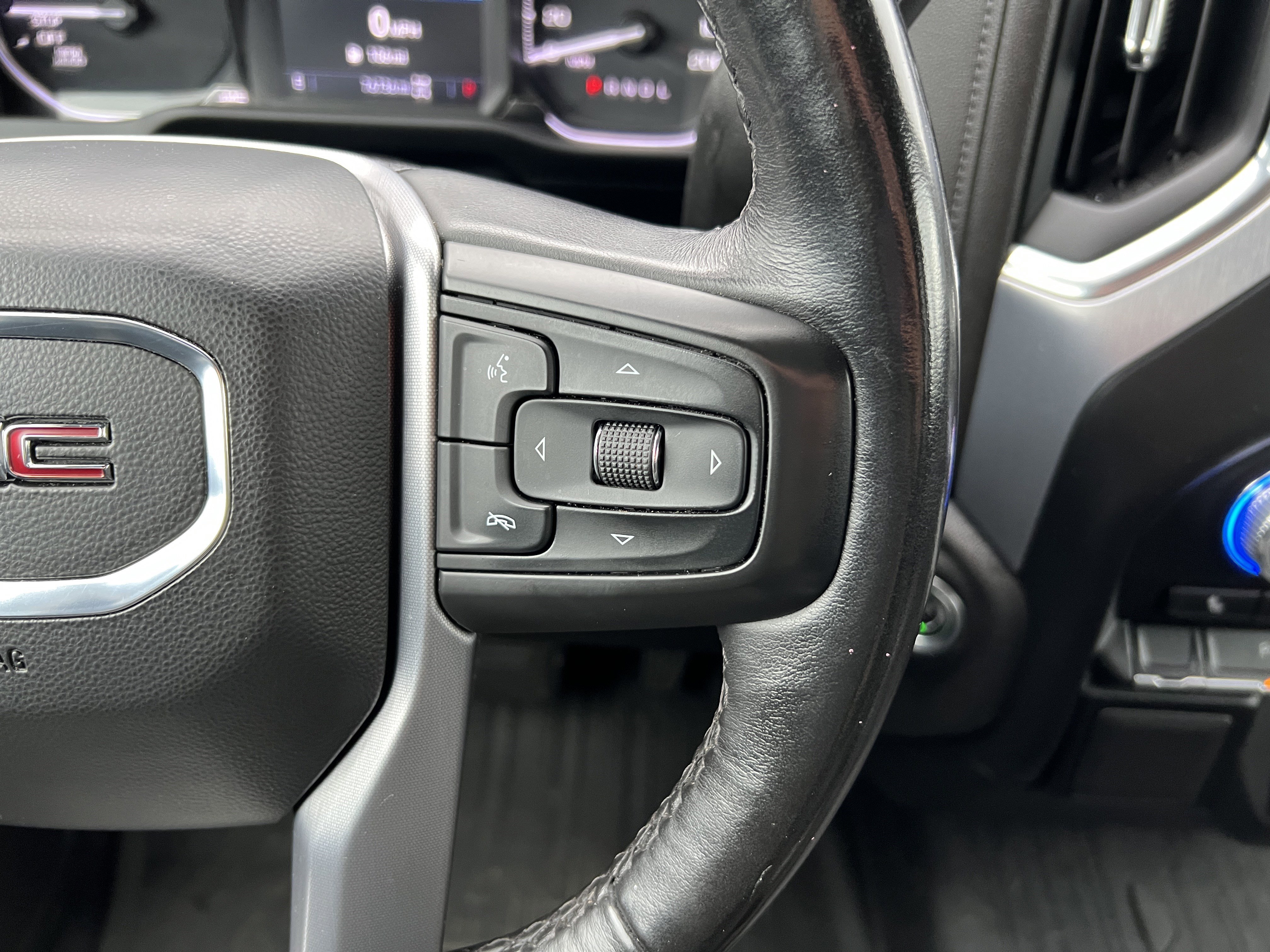 Used 2022 GMC Sierra 1500 Elevation image 27