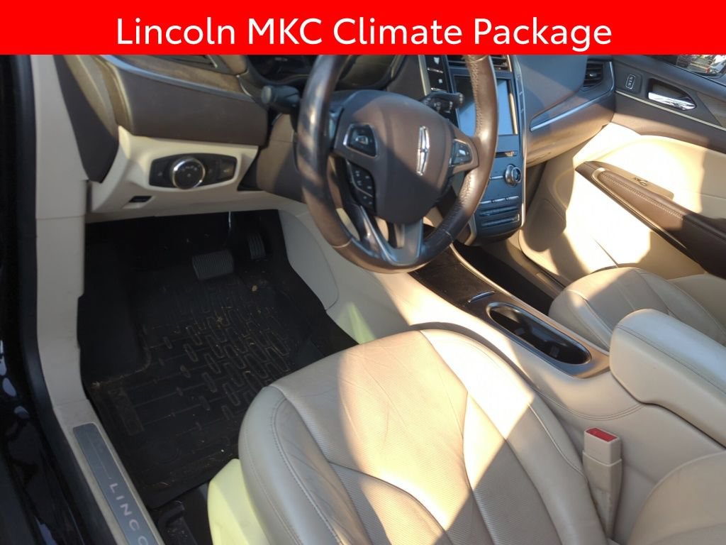 Used 2019 Lincoln MKC Reserve w/ MKC Climate Package AWD/4WD image 6