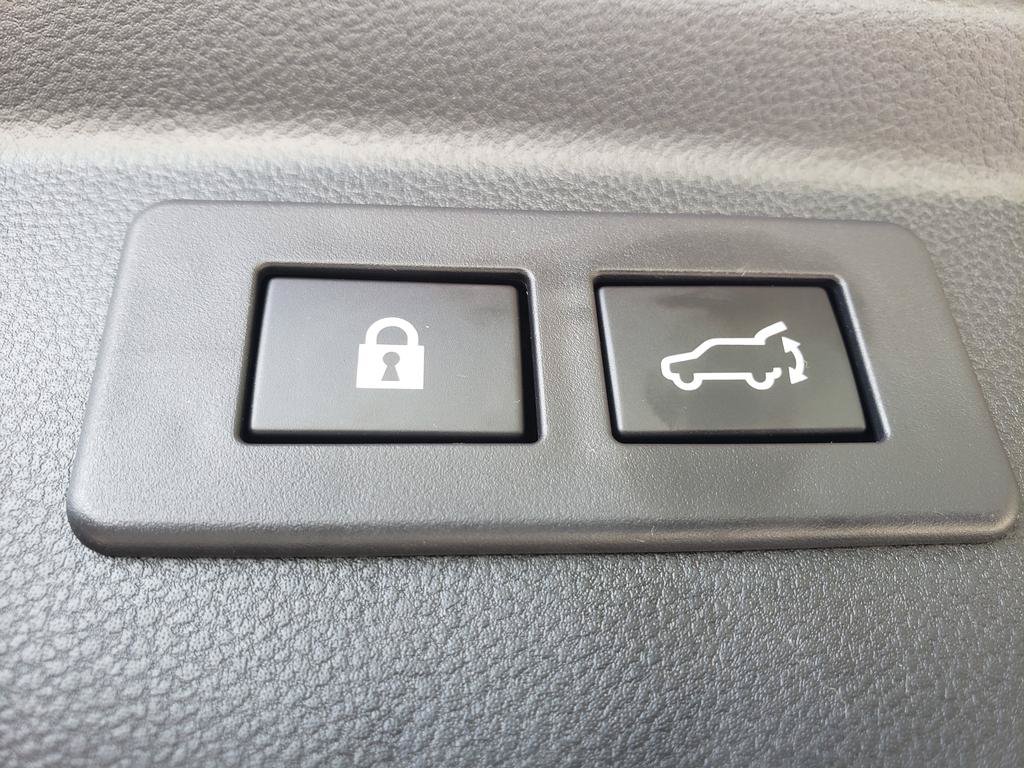 Used 2023 Subaru Forester Limited AWD/4WD image 9