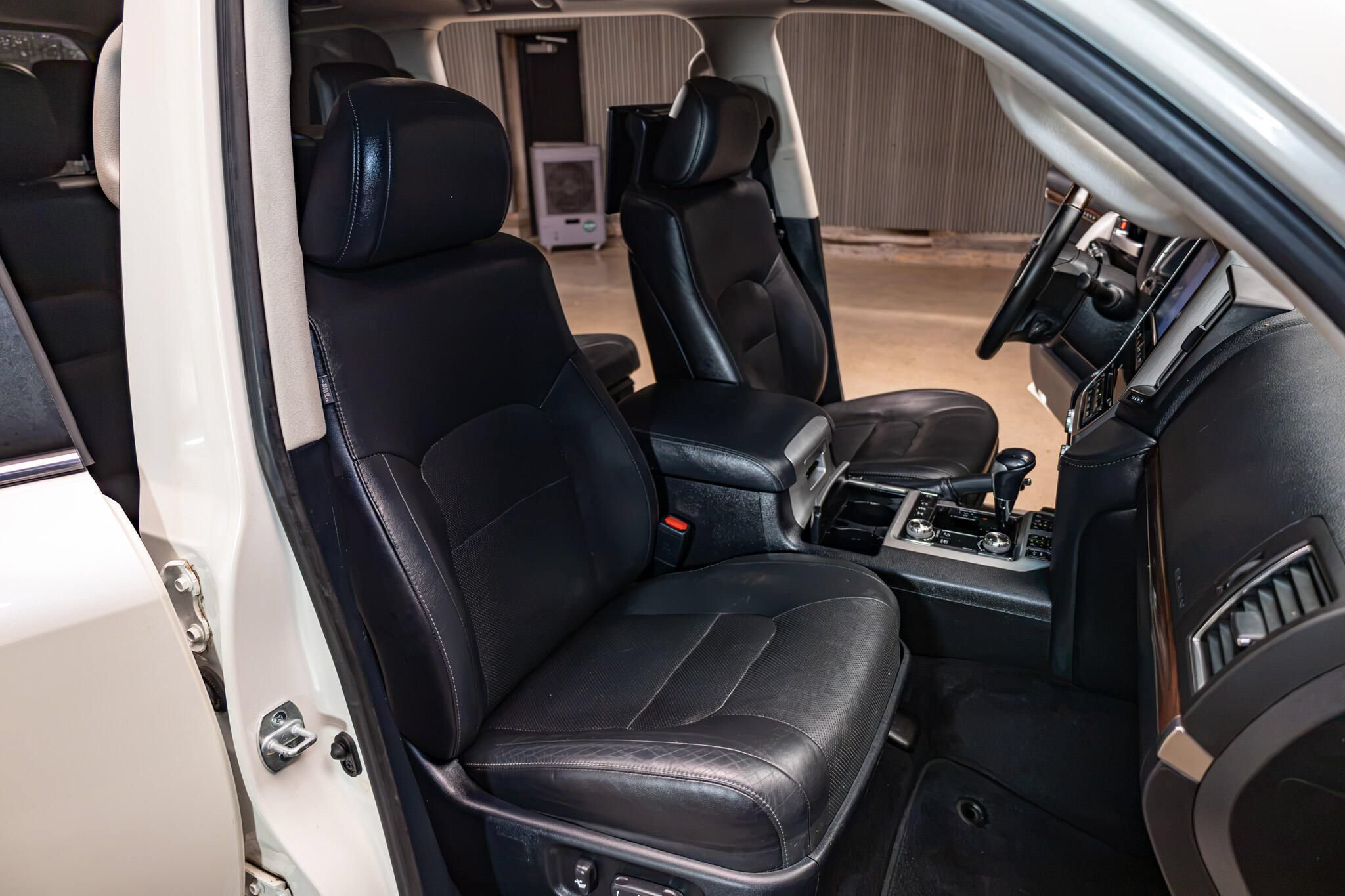Used 2021 Toyota Land Cruiser AWD/4WD image 27