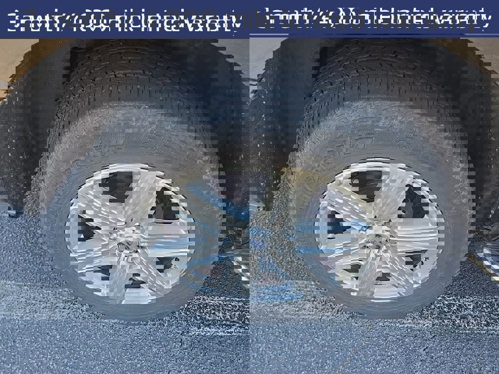 Certified 2020 Ford Expedition XLT w/ Equipment Group 202A image 4