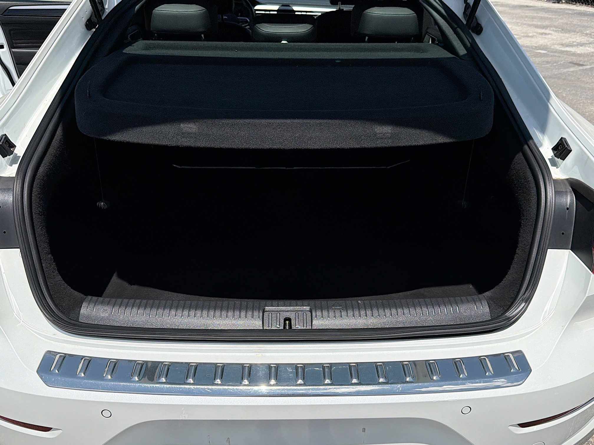 Used 2022 Volkswagen Arteon SE FWD image 10