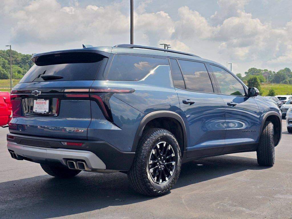 Used 2024 Chevrolet Traverse Z71 w/ Enhanced Driving Package AWD/4WD image 8