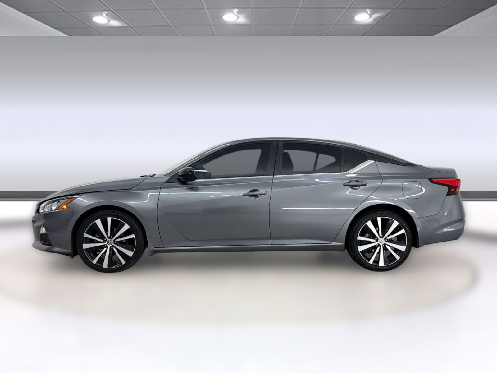 Used 2021 Nissan Altima 2.5 SR AWD/4WD image 2