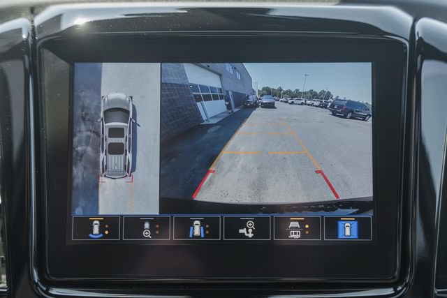 Used 2023 Chevrolet Traverse Premier AWD/4WD image 54