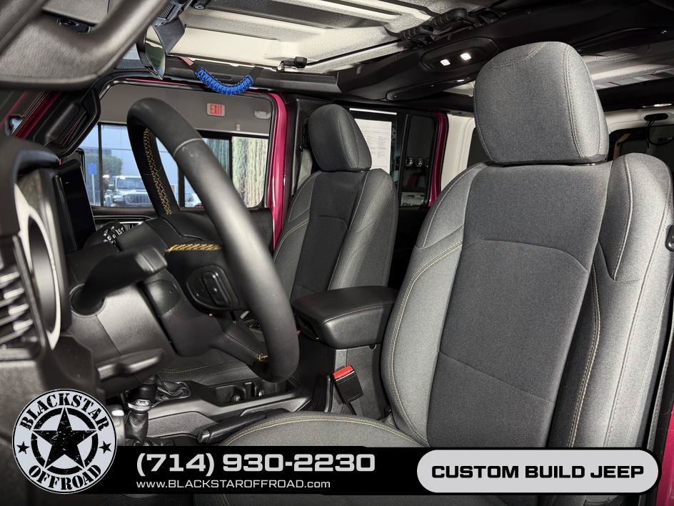 Used 2024 Jeep Wrangler Unlimited AWD/4WD image 16