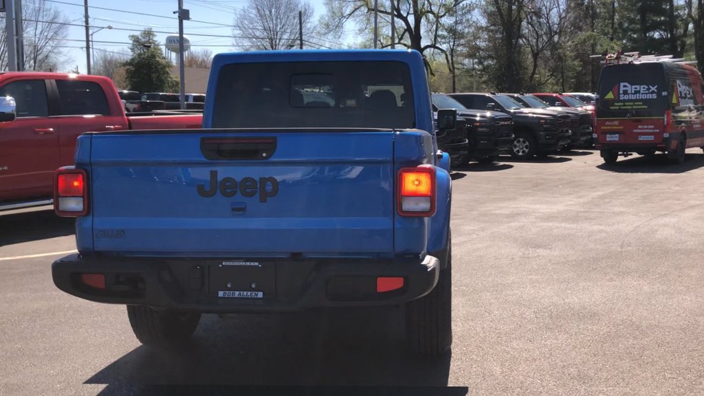 New 2026 Jeep Gladiator Sport AWD/4WD image 7