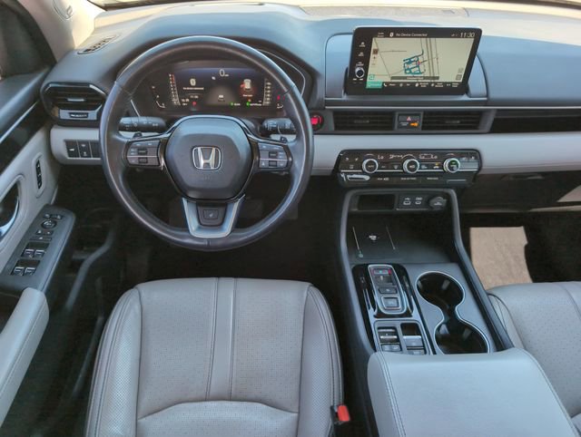 Used 2025 Honda Pilot Elite image 27
