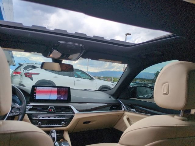 Used 2021 BMW 530i xDrive w/ Convenience Package AWD/4WD image 17