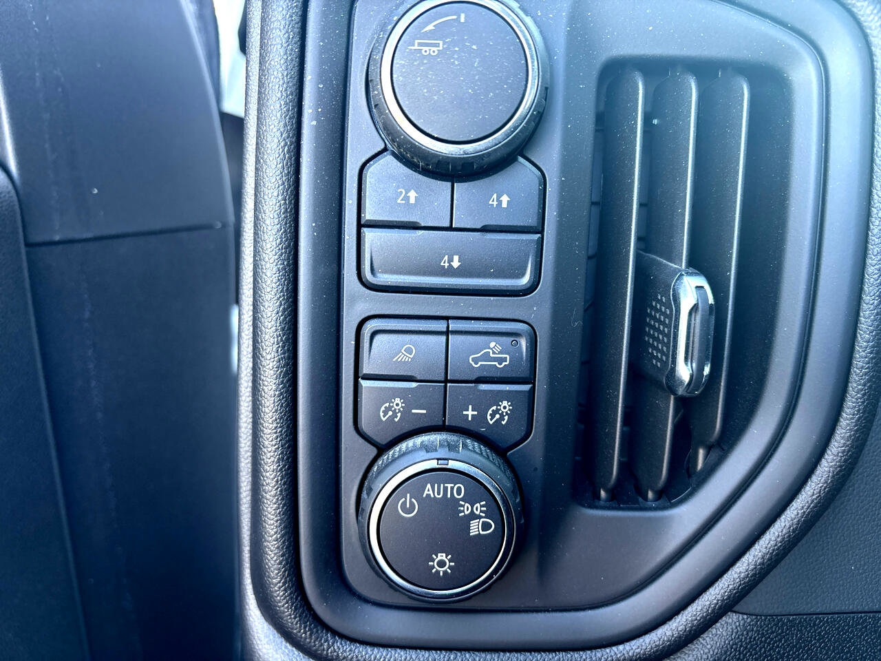 Used 2025 Chevrolet Silverado 3500 W/T w/ WT Convenience Package image 18