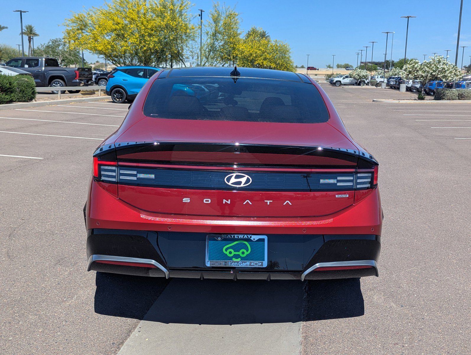 Used 2025 Hyundai Sonata Limited image 4