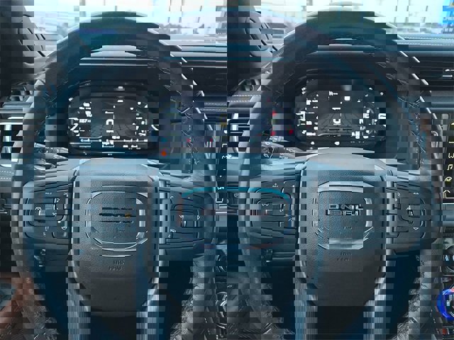 Used 2023 GMC Yukon Denali Ultimate image 20