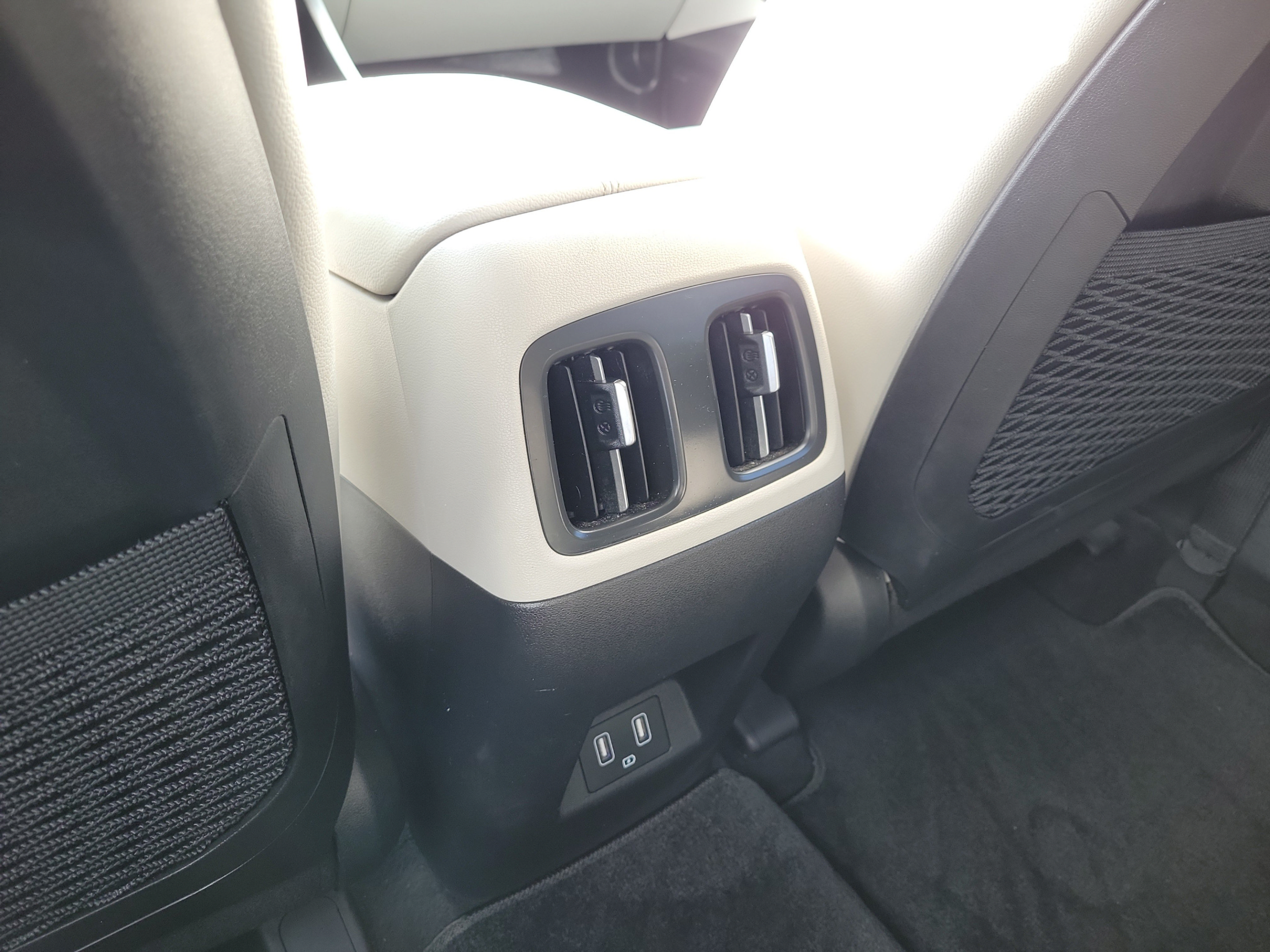 Used 2022 Hyundai Tucson SEL w/ Convenience + Premium Package FWD image 12