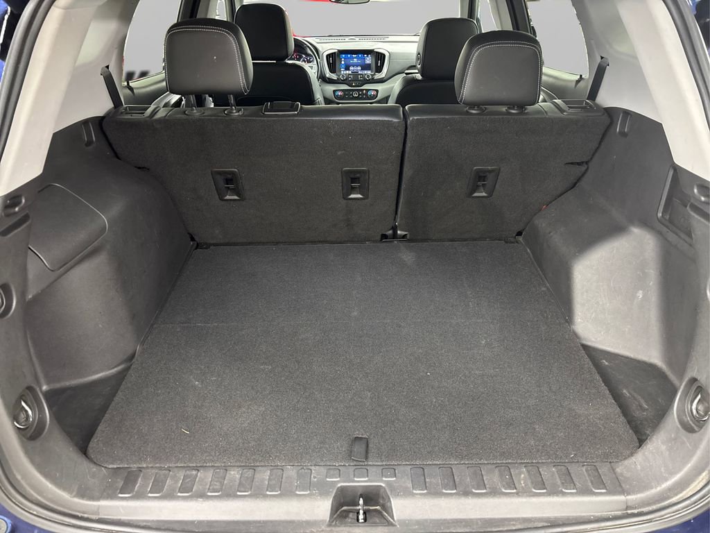 Used 2022 GMC Terrain SLT image 11