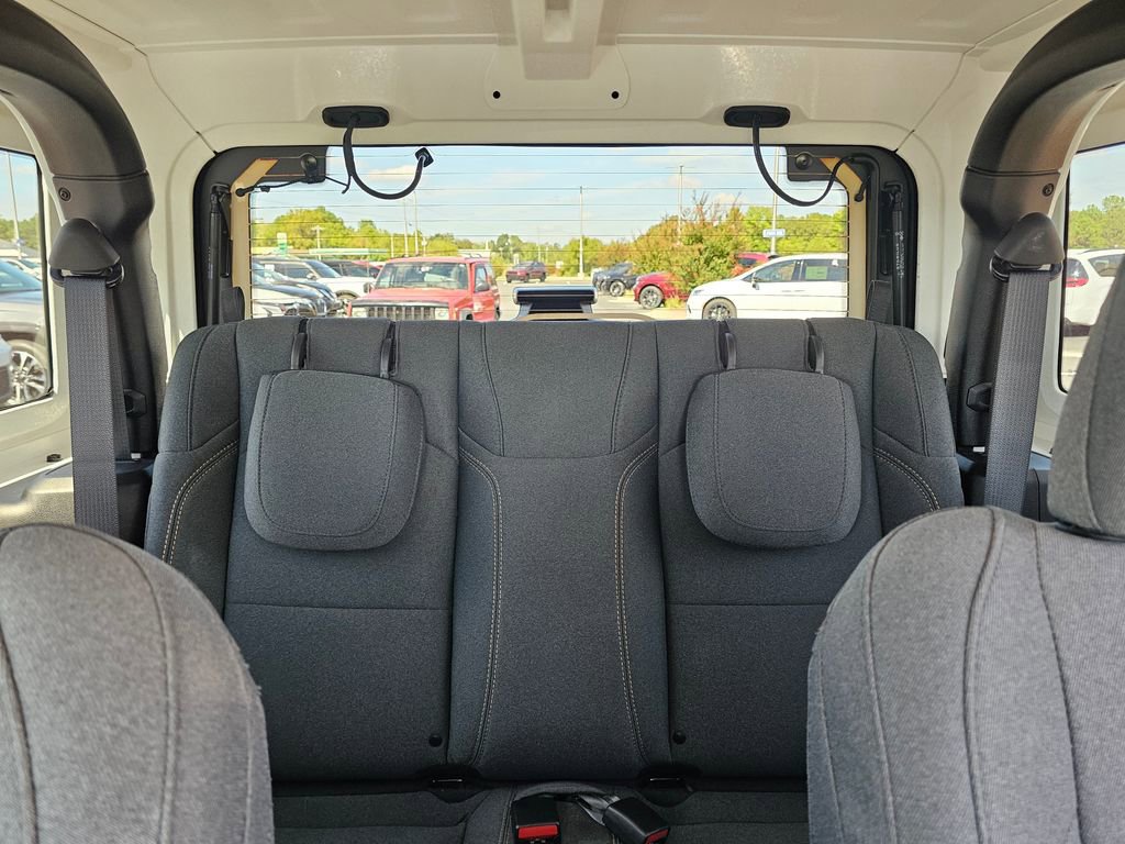 Used 2024 Jeep Wrangler Sport S image 27