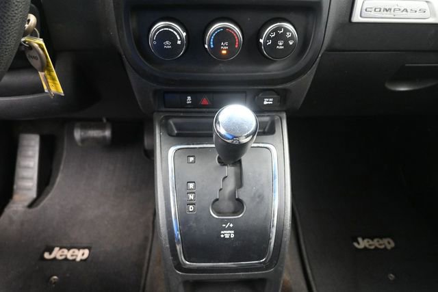 Used 2016 Jeep Compass Sport FWD image 13