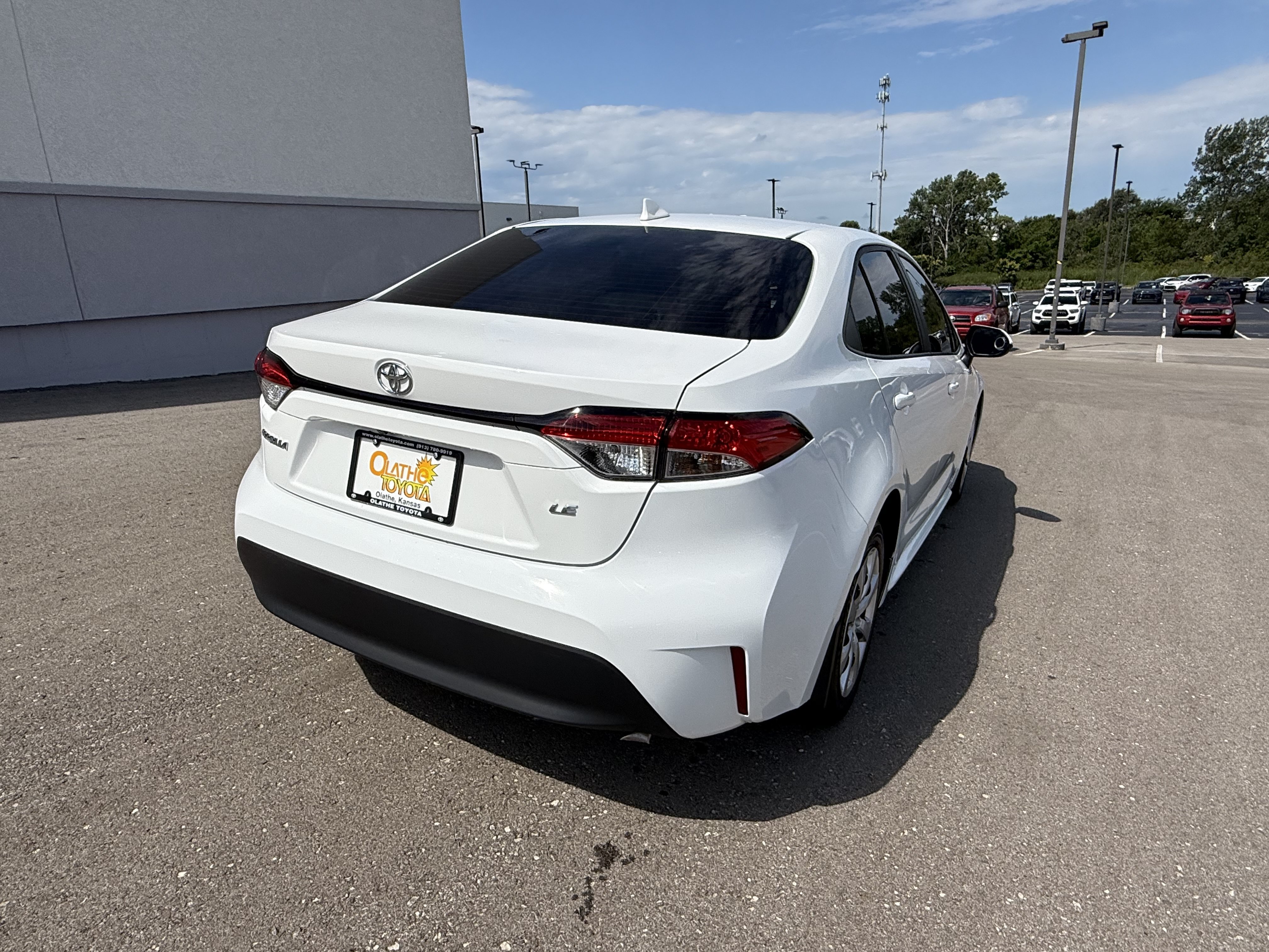 Certified 2024 Toyota Corolla LE FWD image 19