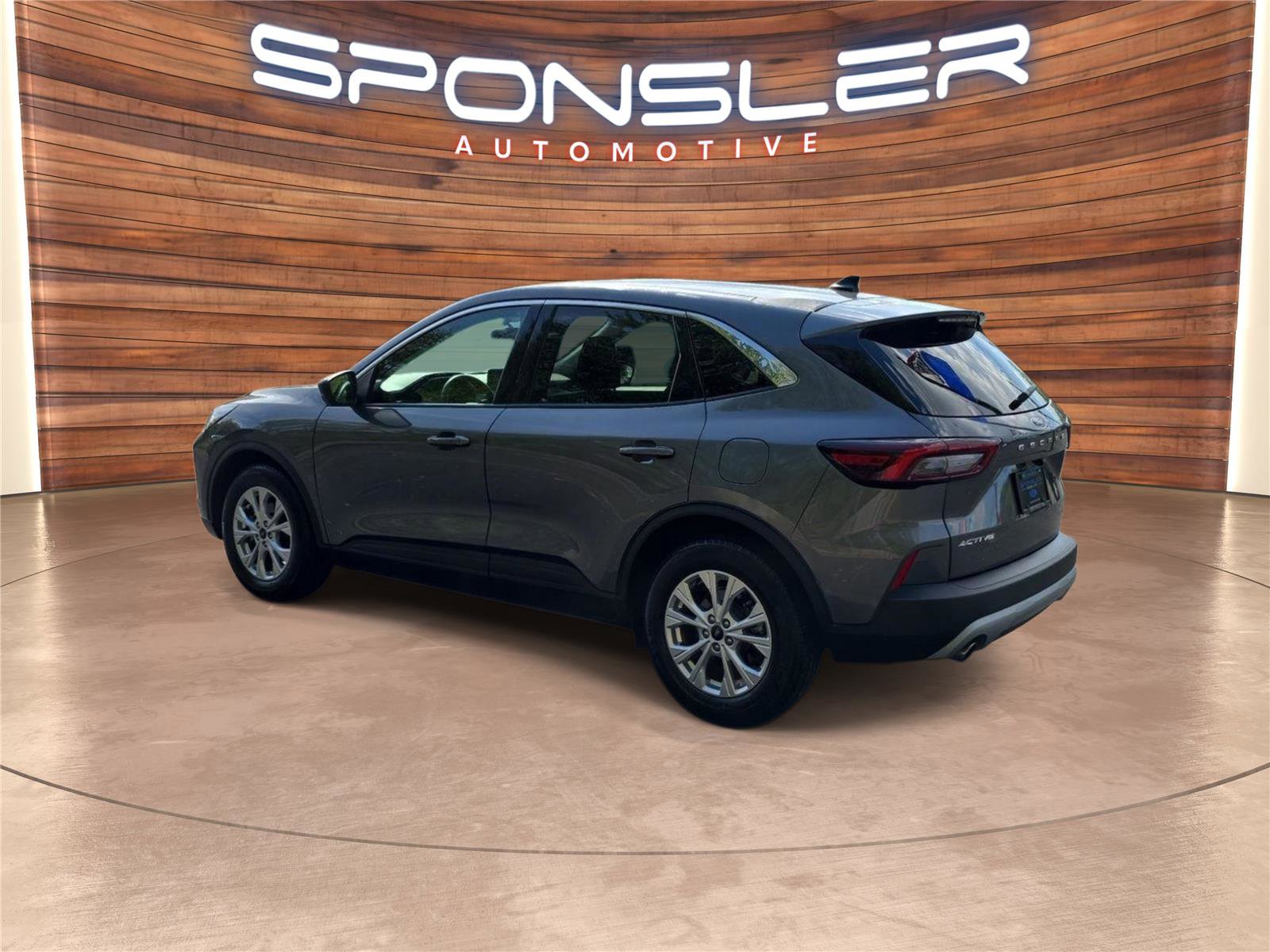 Used 2024 Ford Escape Active image 3