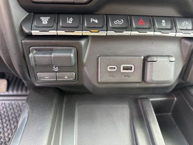 Used 2023 GMC Sierra 2500 AT4 w/ AT4 Preferred Package AWD/4WD image 31